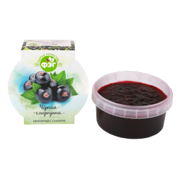 Blackcurrant mashed with sugar